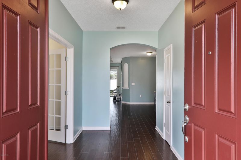 15753 Spotted Saddle Cir, Jacksonville, FL 32218