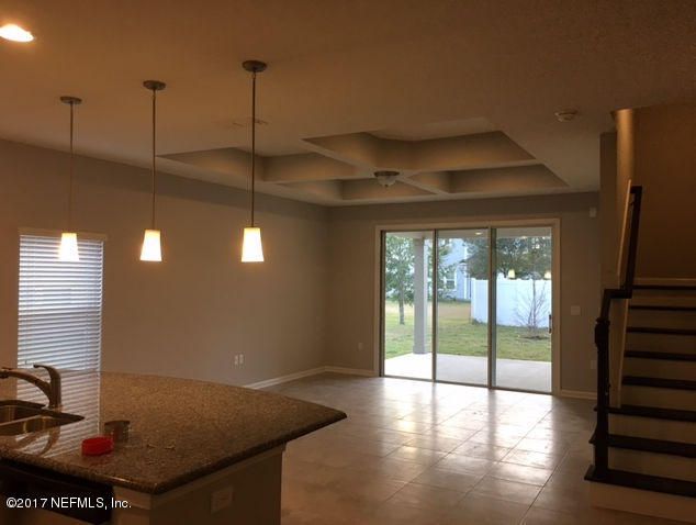 15801 Spotted Saddle Cir, Jacksonville, FL 32218