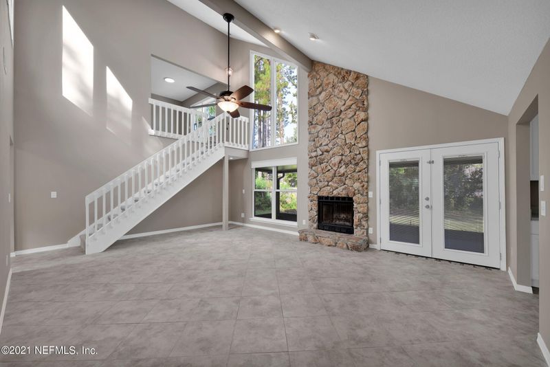 1581 Rivergate Dr, Jacksonville, FL 32223