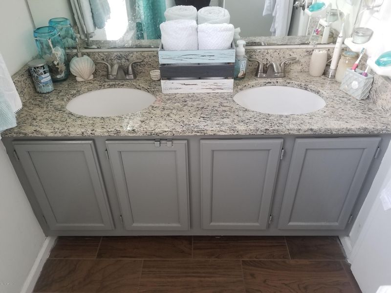 1583 Cove Landing Dr, Atlantic Beach, FL 32233