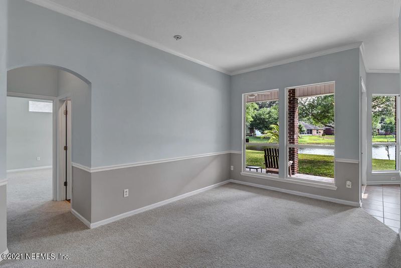 1586 Lockend Rd, Jacksonville, FL 32221