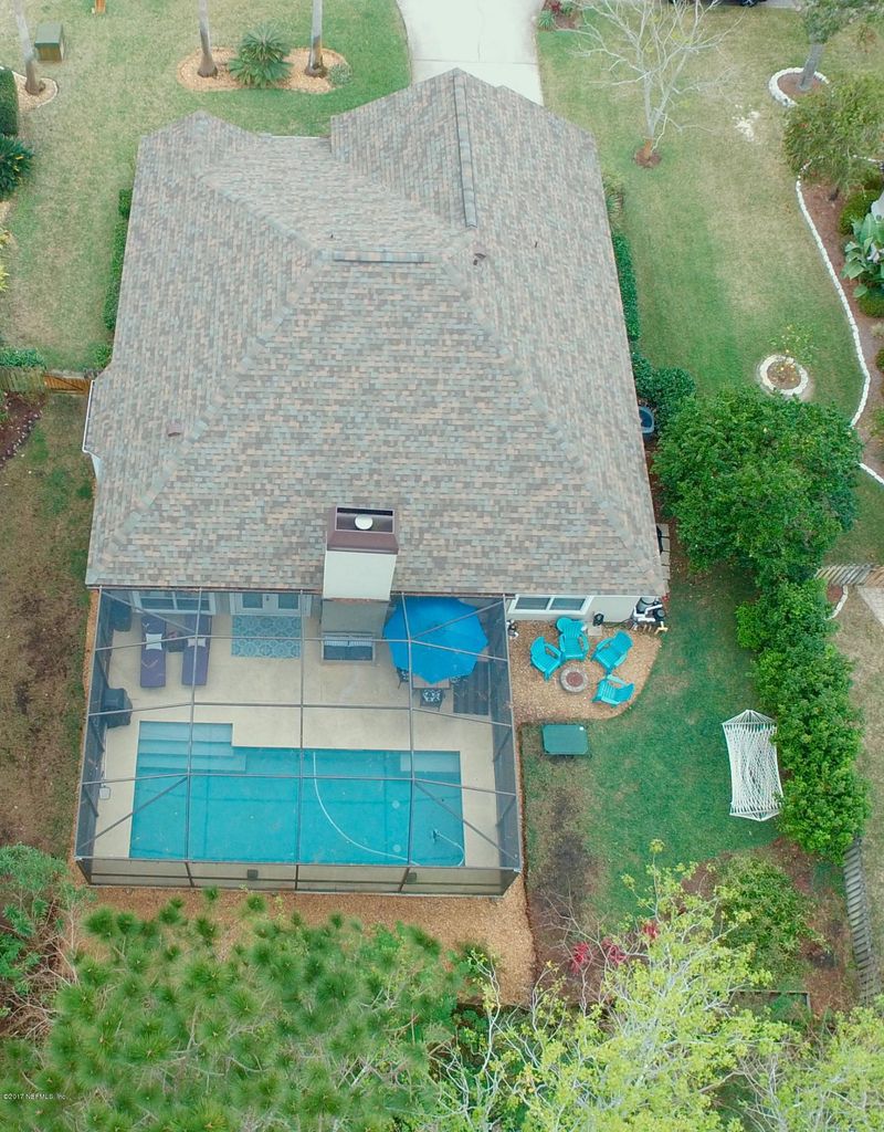 1592 Blue Heron Ln E, Jacksonville Beach, FL 32250