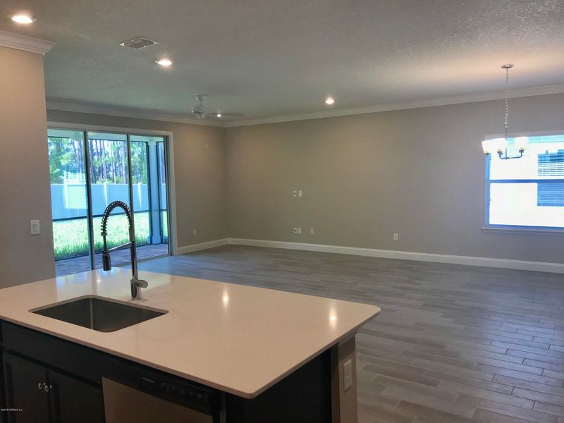 1592 Mathews Manor, Jacksonville, FL 32211
