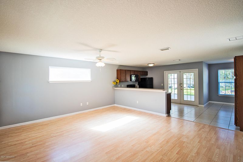 1595 N Whitney St, St Augustine, FL 32084