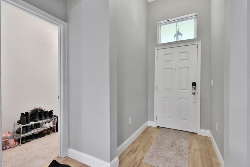 15996 Tisons Bluff Rd, Jacksonville, FL 32218