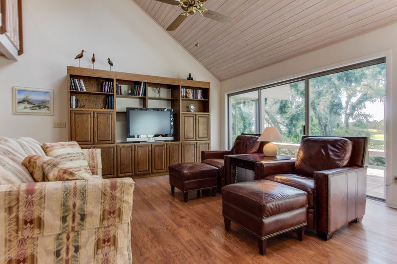 16 Belted Kingfisher Rd, Fernandina Beach, FL 32034