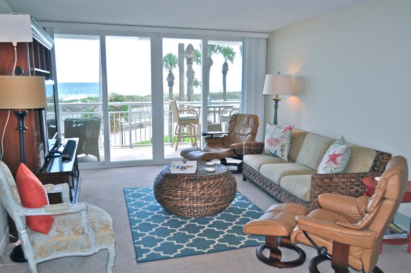 1601 Ocean Dr #106, Jacksonville Beach, FL 32250