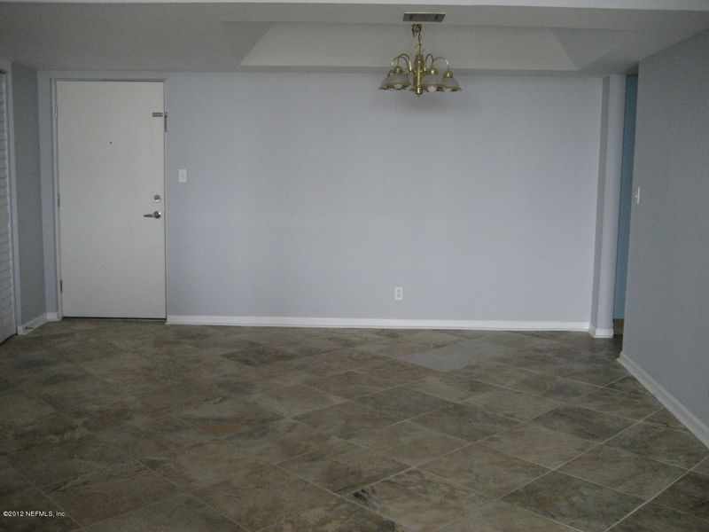 1601 S Ocean Dr #107, Jacksonville Beach, FL 32250