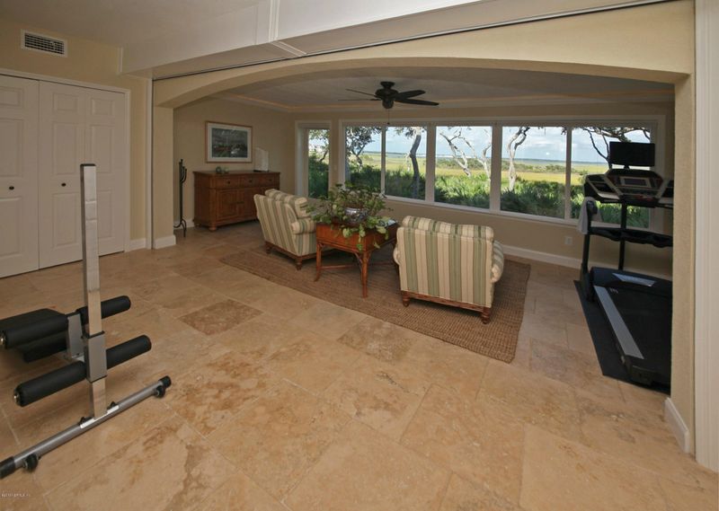 1602 Windjammer Ln, St Augustine, FL 32084