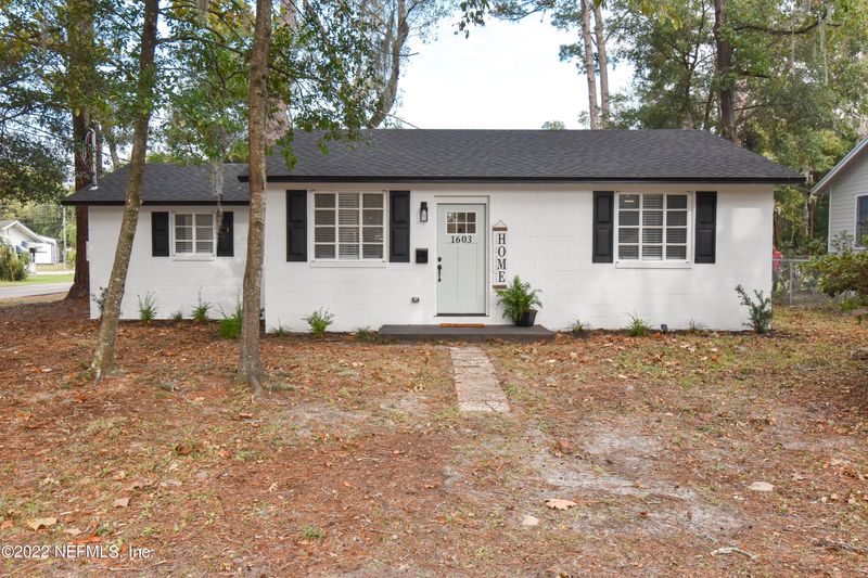 1603 Greenridge Rd, Jacksonville, FL 32207