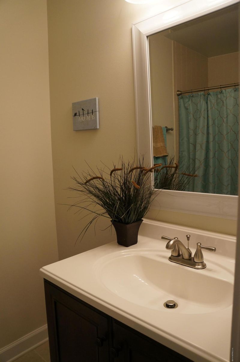 1604 Arcadia Dr #206, Jacksonville, FL 32207