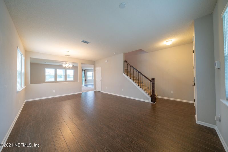 16049 Hutton Ln, Jacksonville, FL 32218