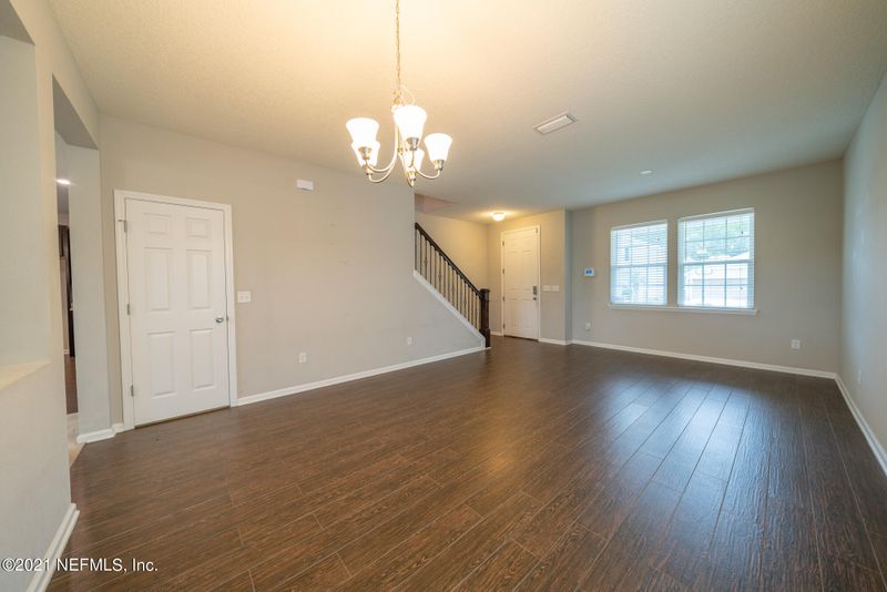 16049 Hutton Ln, Jacksonville, FL 32218