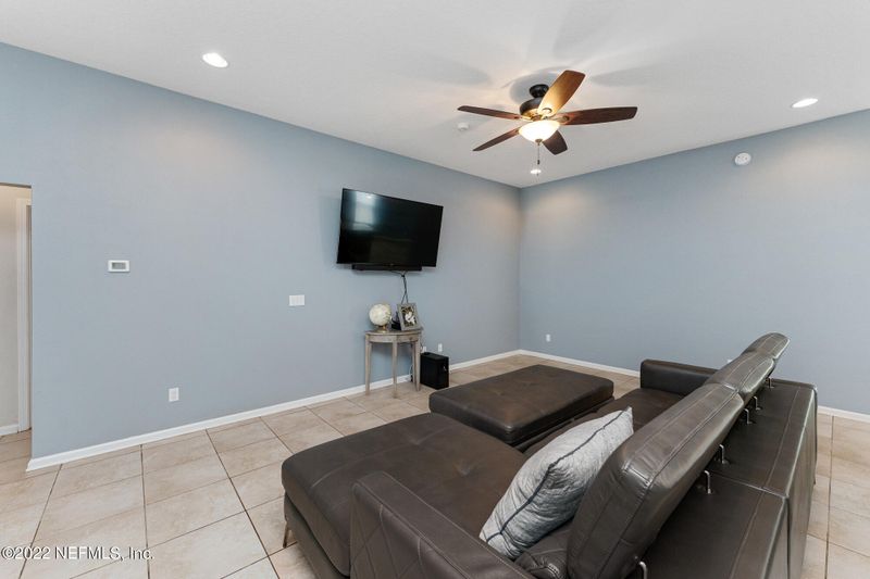 16051 Tisons Bluff Rd, Jacksonville, FL 32218