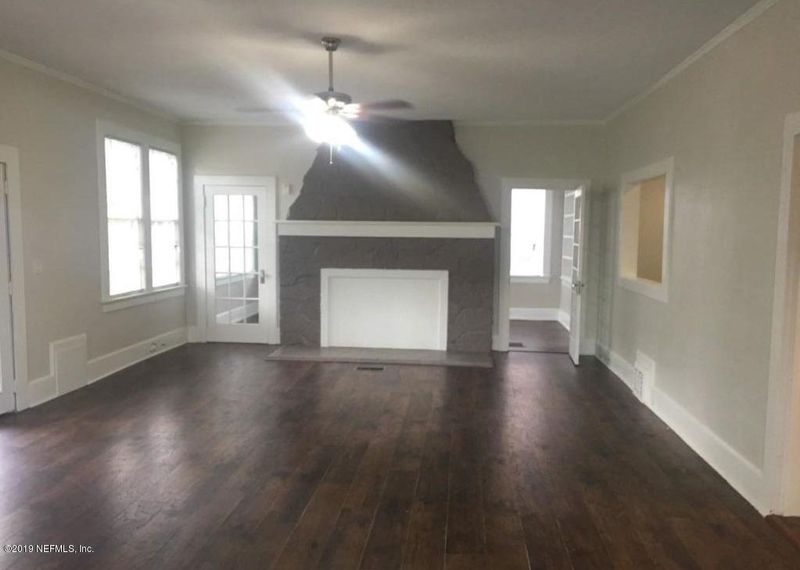 1610 Donald St, Jacksonville, FL 32205
