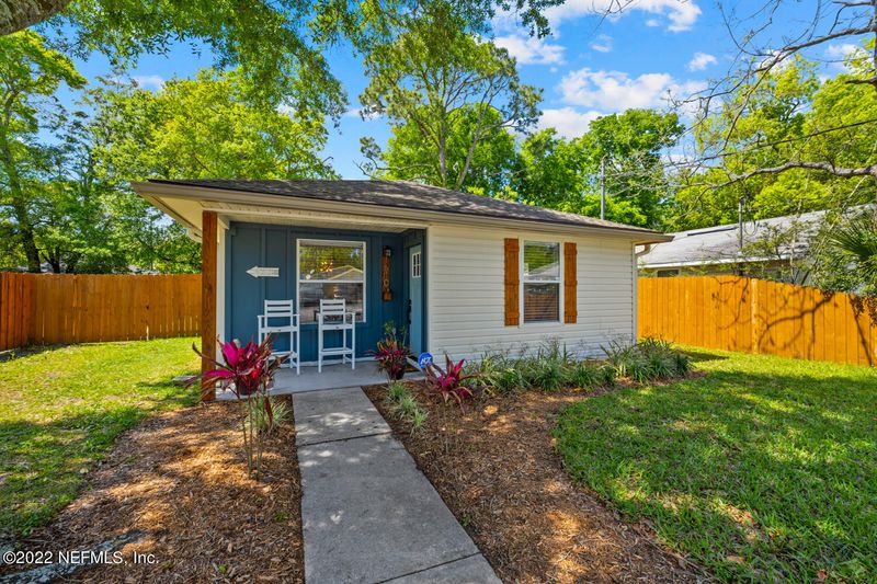 1610 Francis Ave, Atlantic Beach, FL 32233