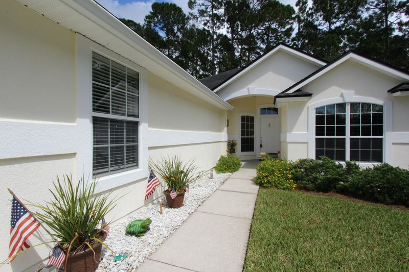 1611 Rustling Dr, Fleming Island, FL 32003