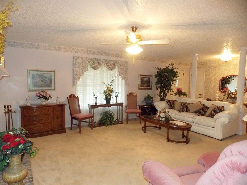 1613 Long Horn Rd, Middleburg, FL 32068