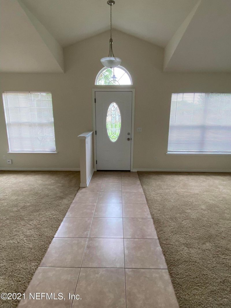 1616 Saddlebrook Ln, Jacksonville, FL 32221