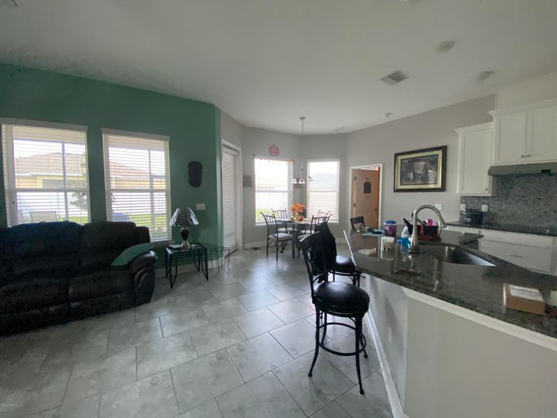16262 Stanis Ct, Jacksonville, FL 32218