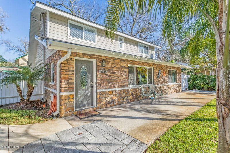 1635 2nd Ave N, Jacksonville Beach, FL 32250
