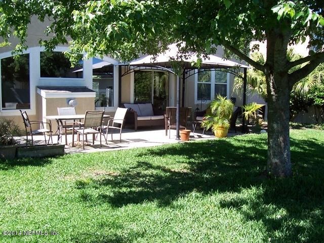1635 Forest Creek Dr, Jacksonville, FL 32225
