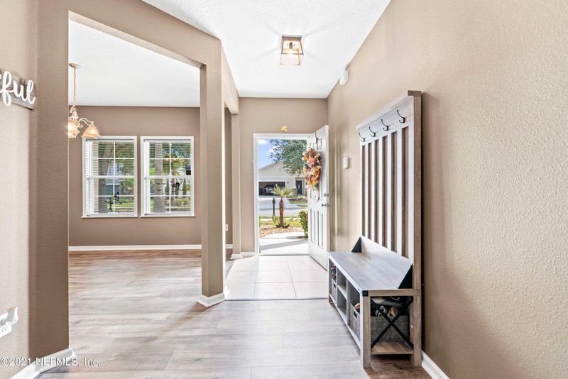 16366 Tisons Bluff Rd, Jacksonville, FL 32218