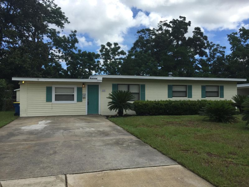 1639 Griflet Rd, Jacksonville, FL 32211