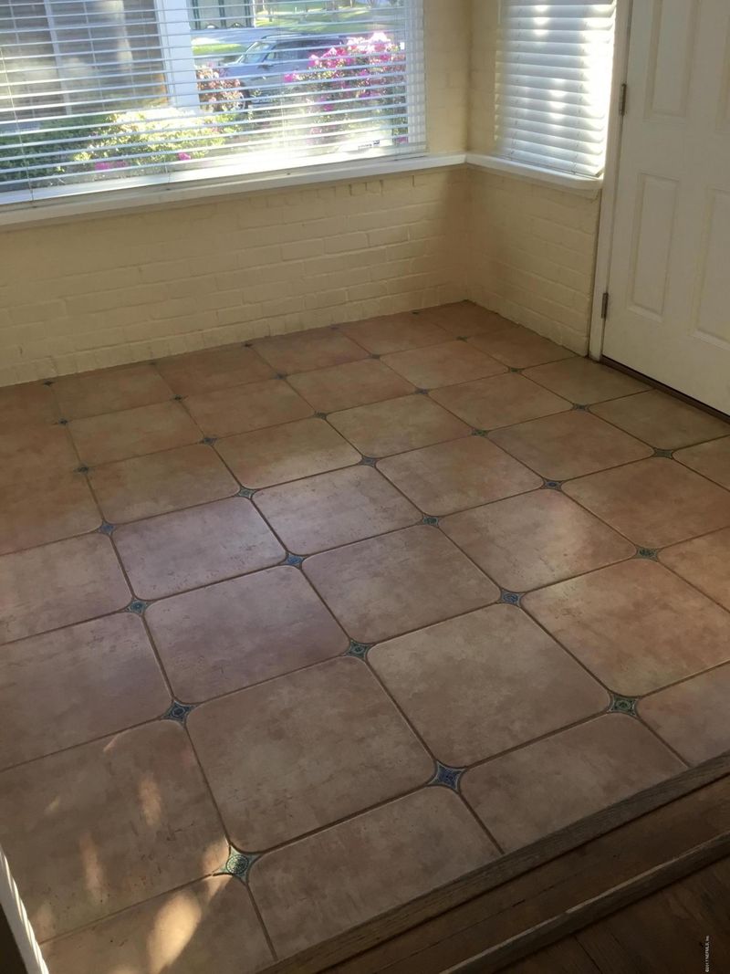 1641 River Oaks Rd, Jacksonville, FL 32207