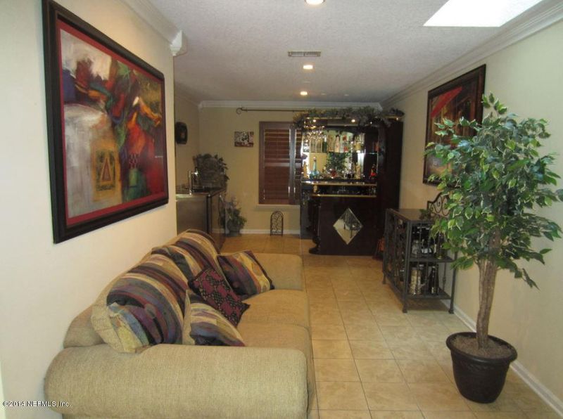 1644 Rivergate Dr, Jacksonville, FL 32223