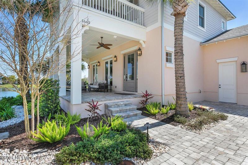 1645 Maritime Oak Dr, Atlantic Beach, FL 32233