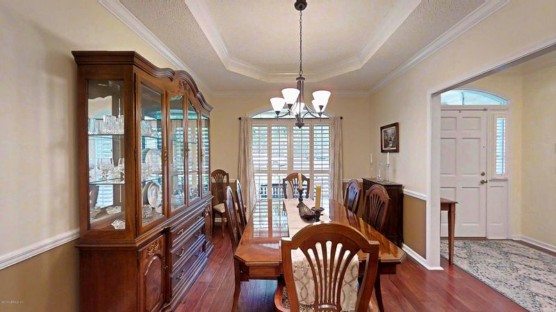 1646 Red Cypress Dr, Jacksonville, FL 32223