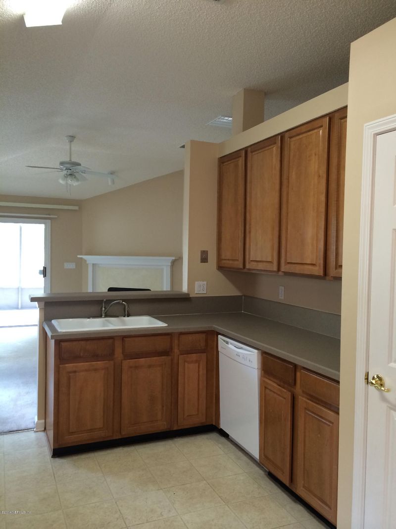 1647 Canopy Oaks Dr, Orange Park, FL 32065
