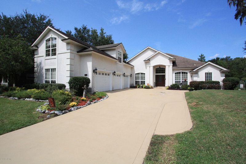 165 Riverwood Dr, Fleming Island, FL 32003