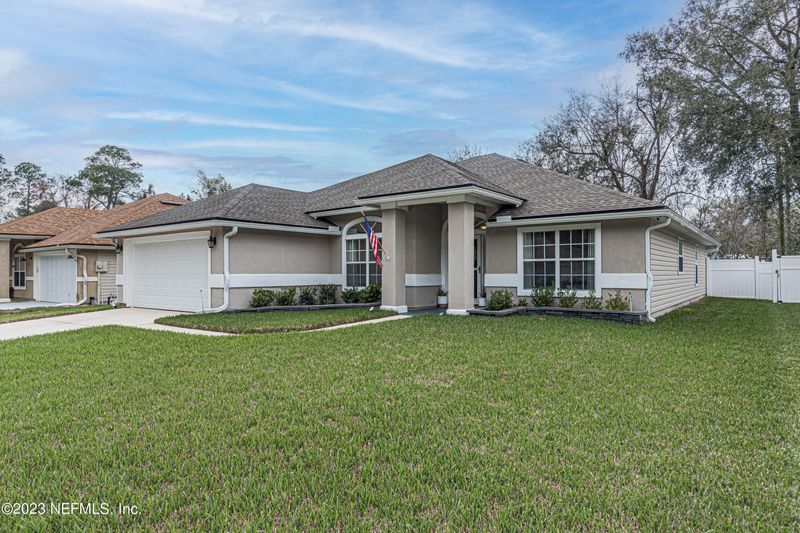 165 Sanwick Dr, Jacksonville, FL 32218
