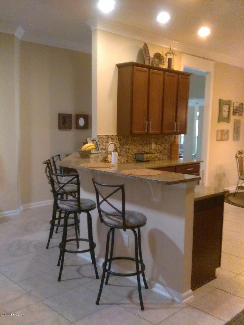 1651 Lockend Rd, Jacksonville, FL 32221