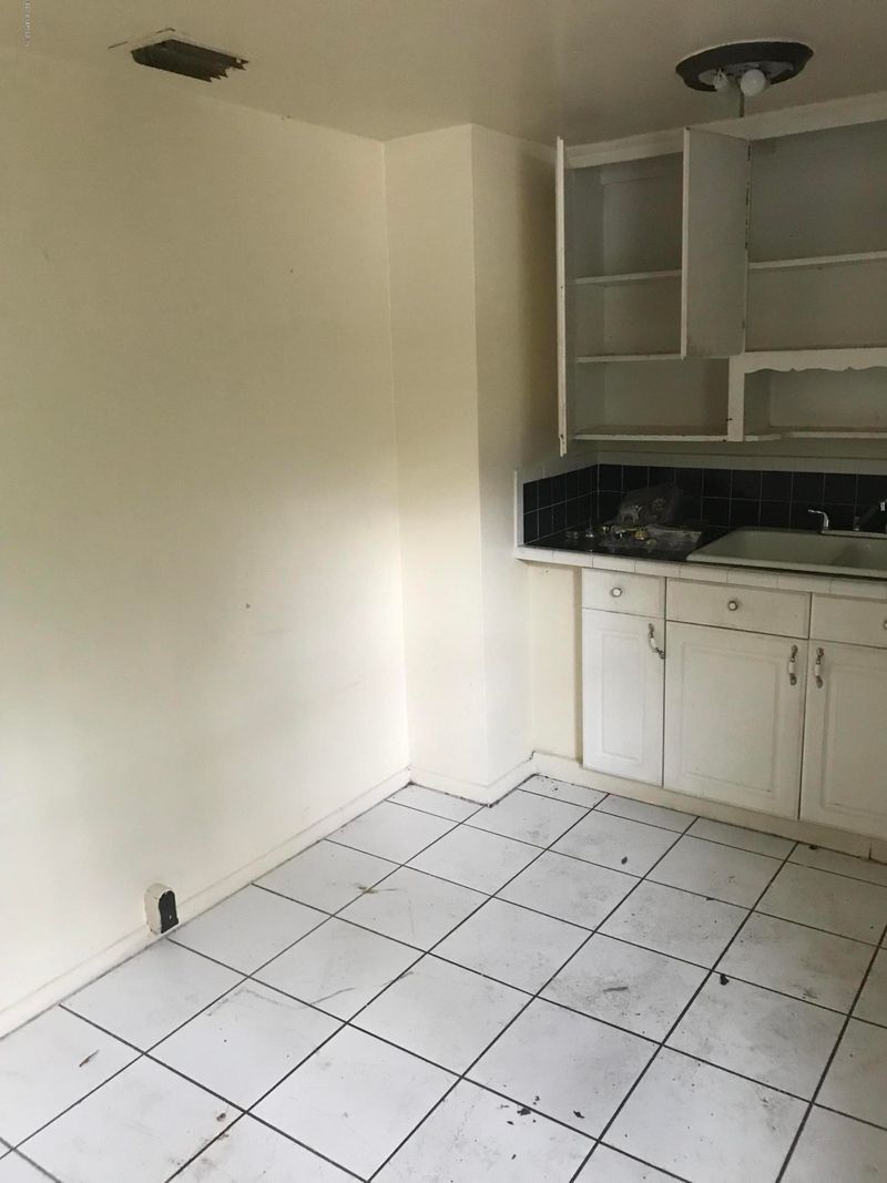 1651 W 11th St, Jacksonville, FL 32209
