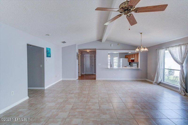 1651 W Spring Branch Dr W, Jacksonville, FL 32221