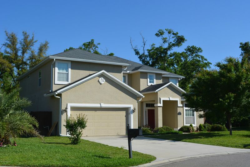 1652 Porter Lakes Dr, Jacksonville, FL 32218