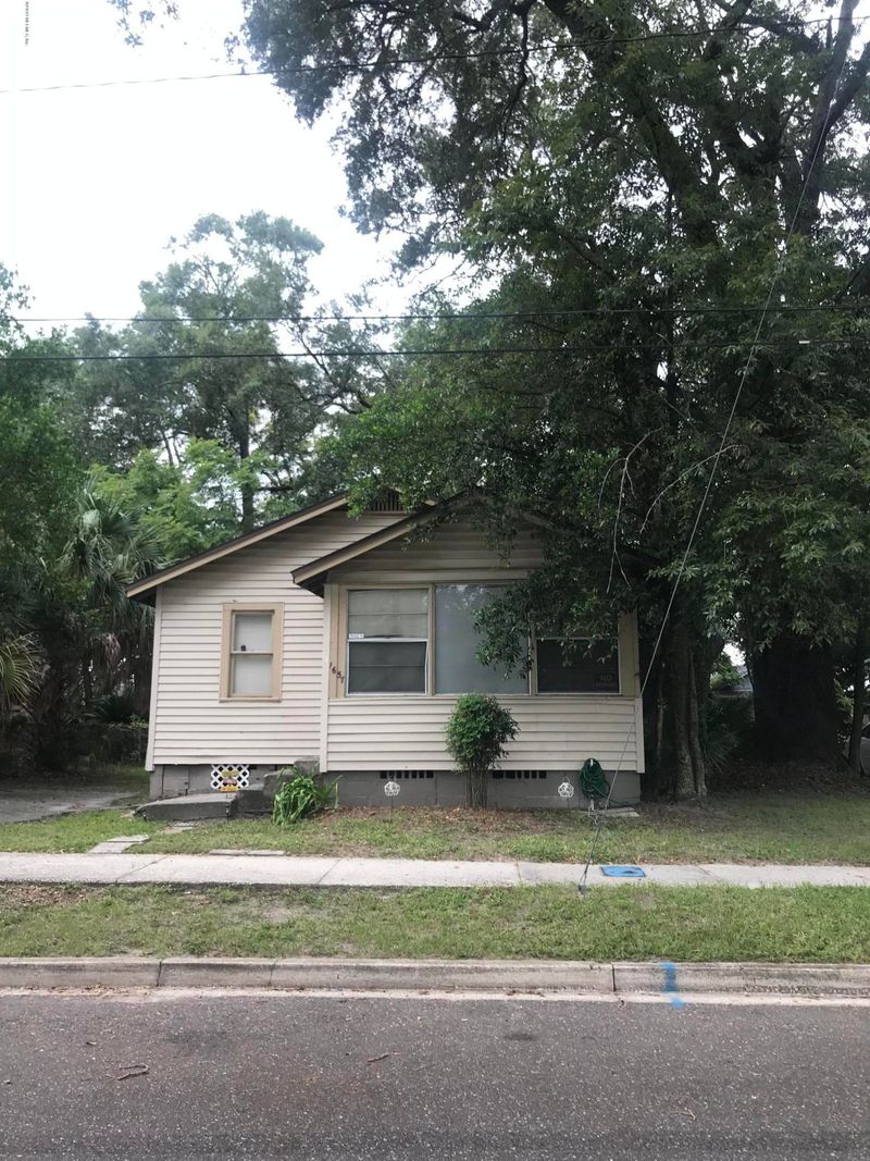 1657 W 35th St, Jacksonville, FL 32209
