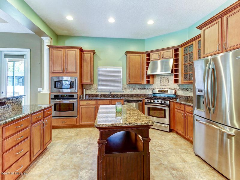 1658 Crooked Oak Dr, Orange Park, FL 32065