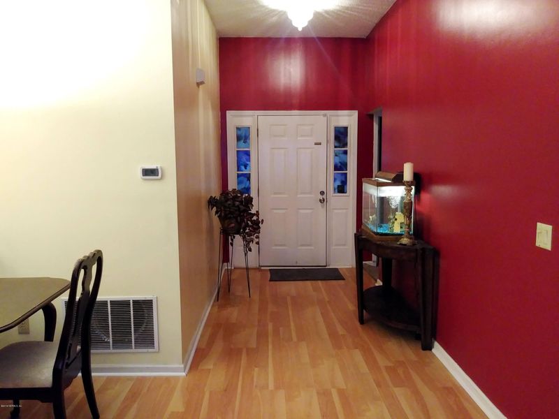 1659 Spring Oaks Ln, Jacksonville, FL 32221