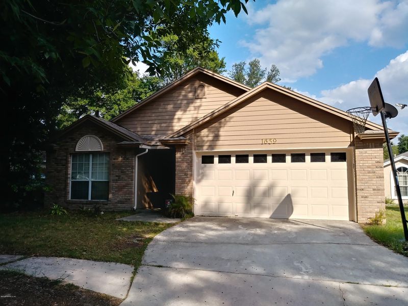 1659 Spring Oaks Ln, Jacksonville, FL 32221