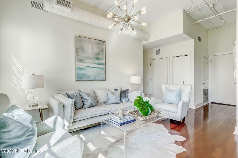 1661 Riverside Ave #413, Jacksonville, FL 32204