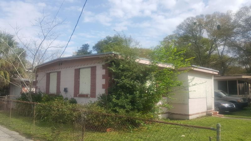 1663 W 27th St, Jacksonville, FL 32209