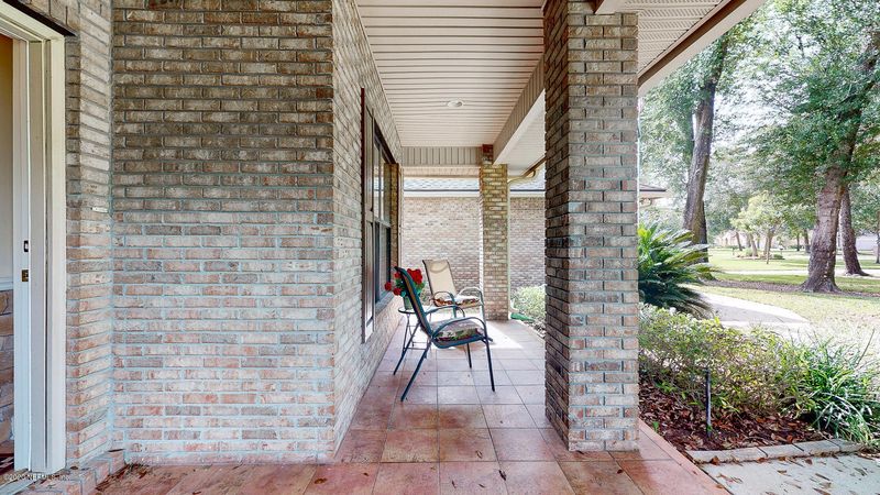 16633 Sand Hill Dr, Jacksonville, FL 32226