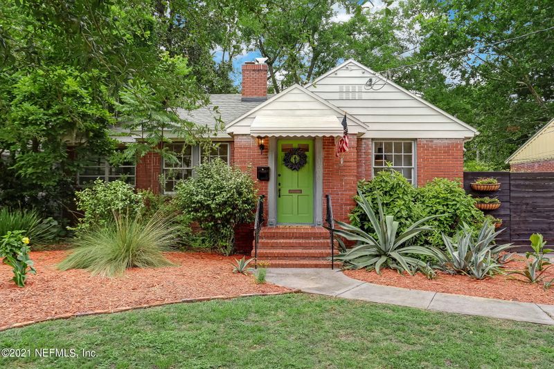 1668 Charon Rd, Jacksonville, FL 32205
