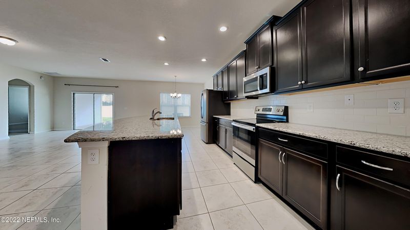 1675 Liberty Tree Pl, Jacksonville, FL 32221