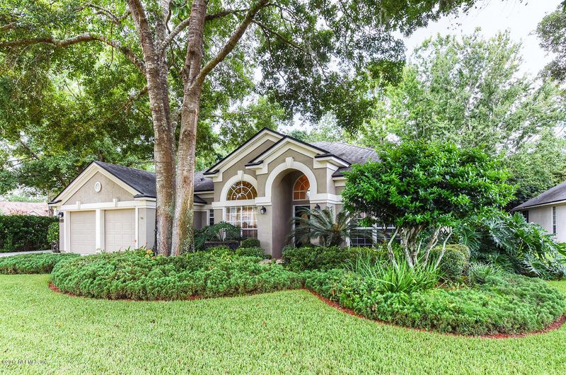 1678 Country Walk Dr, Fleming Island, FL 32003
