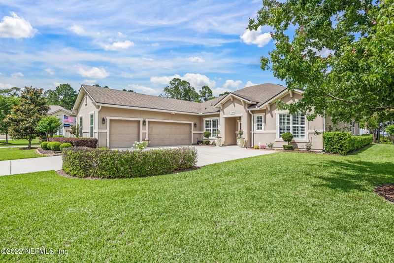 16809 Oak Preserve Dr, Jacksonville, FL 32226